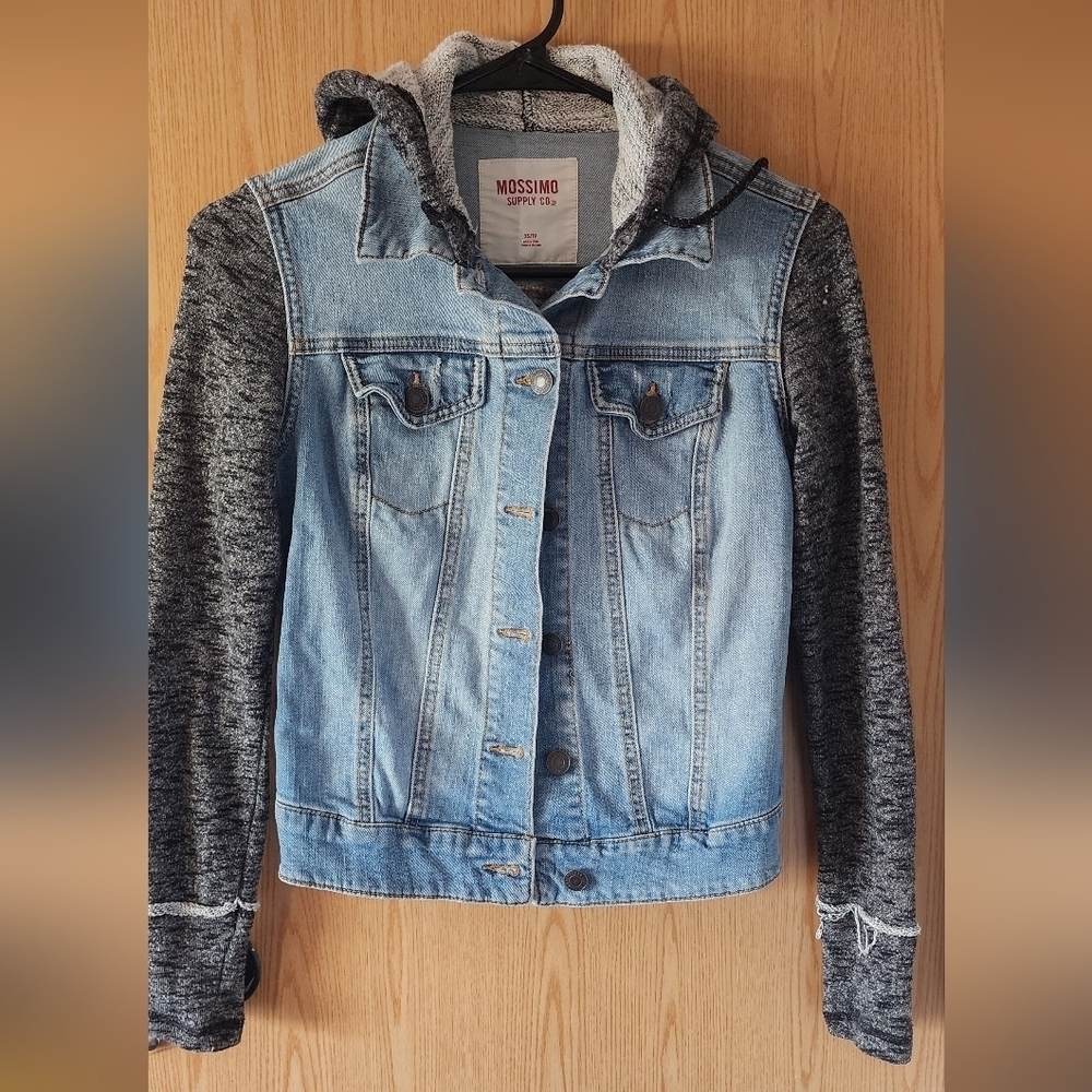 Mossimo Supply Co. Women's Blue Denim Jacket with Gray Sleeves
